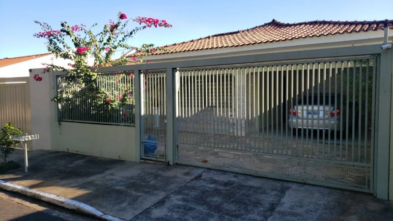 Casa - Venda - Parque São Jorge - Marília - SP
