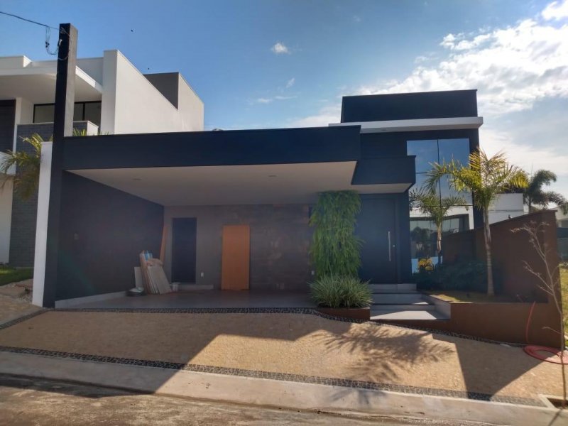 Casa em Condomínio - Venda - Jardim Esmeraldas - Marília - SP