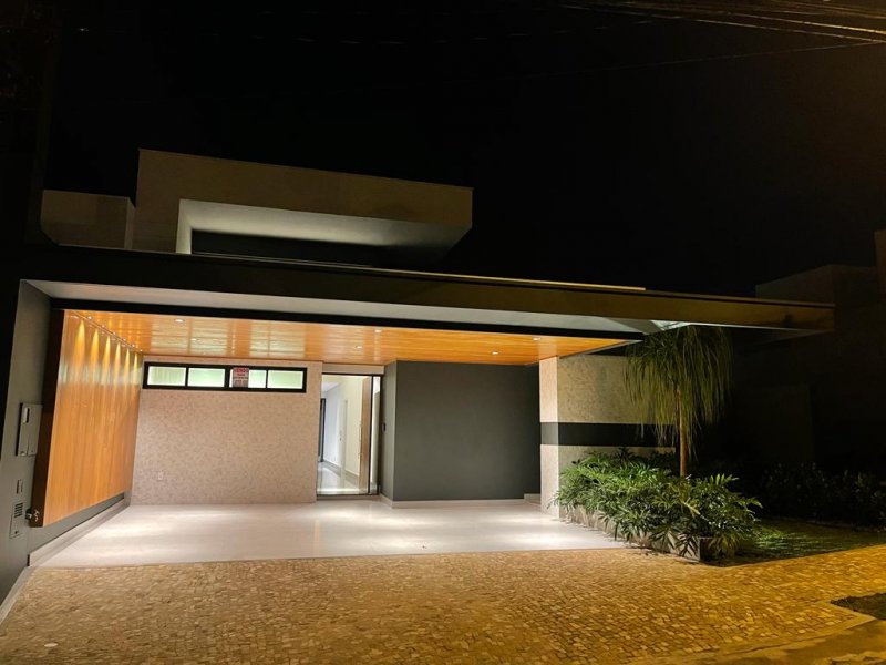 Casa Alto Padrão - Venda - Residencial Reserva Esmeralda - Marília - SP